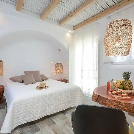 Otel Island Escape Pláka